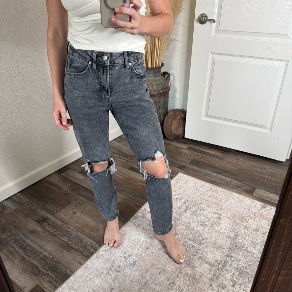 Women's High Rise Distressed Mom Jeans Size 00 Washed Black